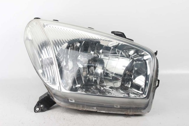 Фара комбінована, передня 8111042180 TOYOTA