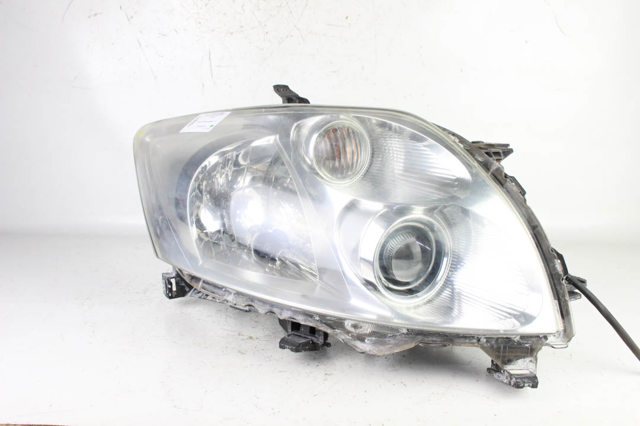 Фара правая 8113002470 TOYOTA