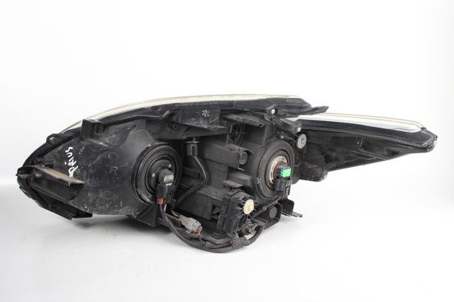 Фара передня права Тойота Пріус