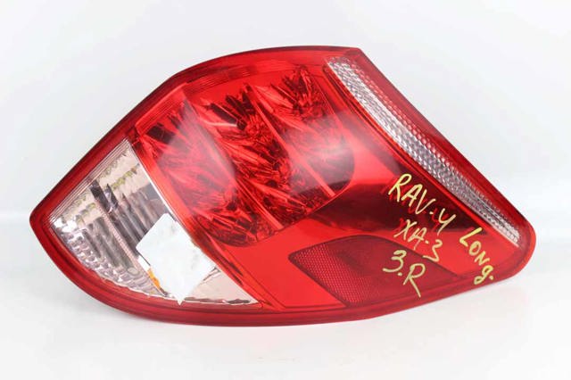 Задні ліхтарі Тойота Рав 4 III