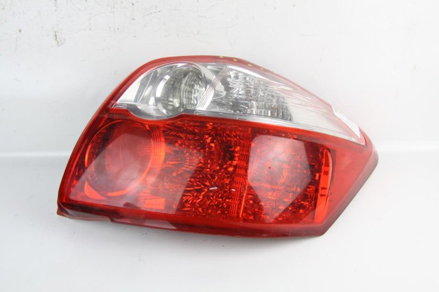 Задній правий стоп 8156102540 TOYOTA