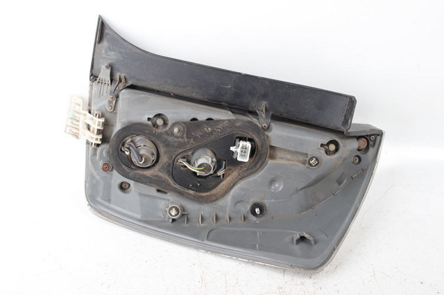 Ліхтар задній лівий Тойота Пріус