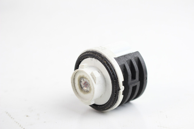 Лампочка ПТФ 8158A0D610 TOYOTA