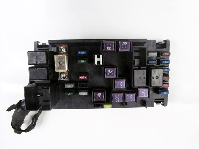Коробка запобіжників 82241FG010 SUBARU
