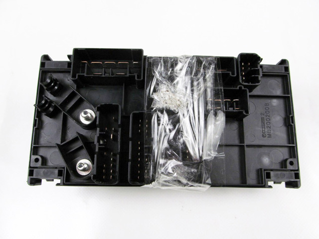 Монтажний блок 82241SC020 SUBARU