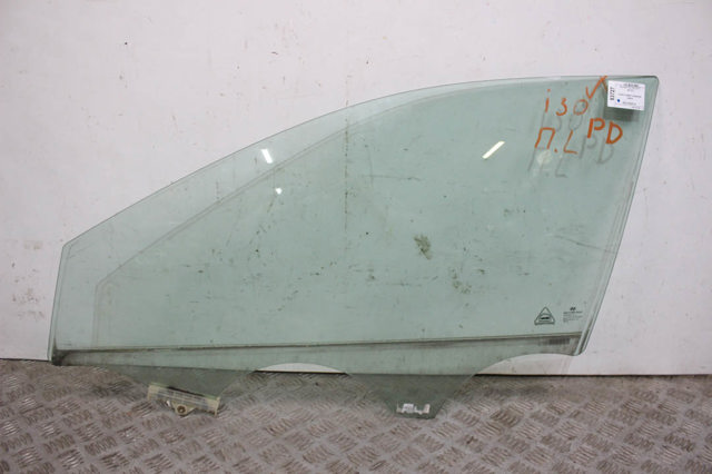 Скло водійських дверей 82410G4010 HYUNDAI