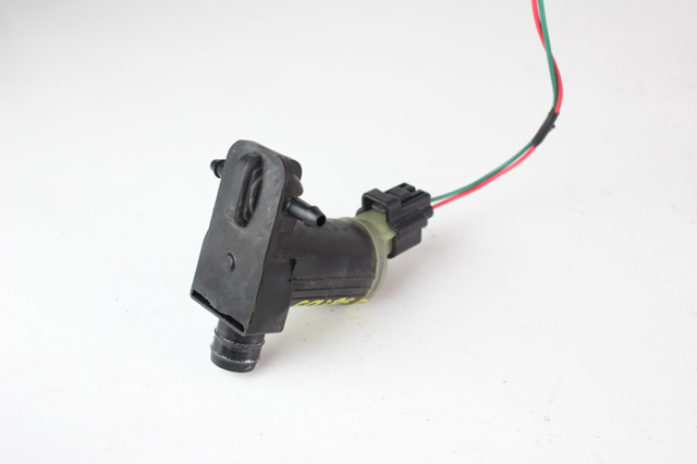 Моторчик омивача переднього скла 8260A409 MITSUBISHI