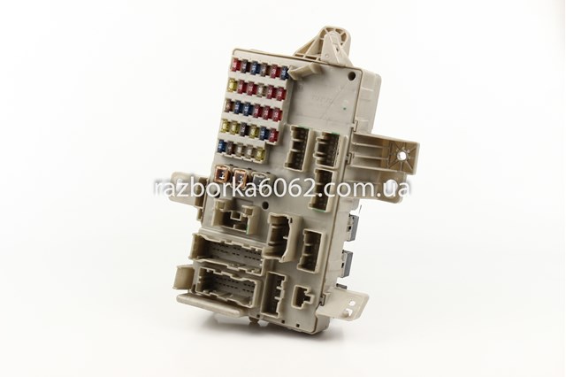 Реле запобіжників 8273033010 TOYOTA