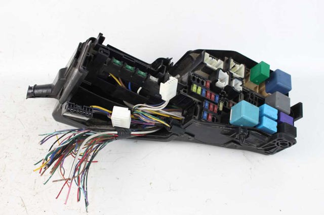 Реле запобіжників 8274033010 TOYOTA
