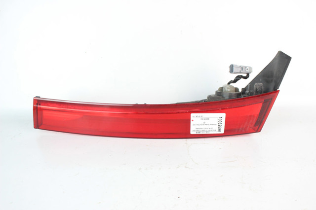 Задній правий стоп 8331A182 MITSUBISHI