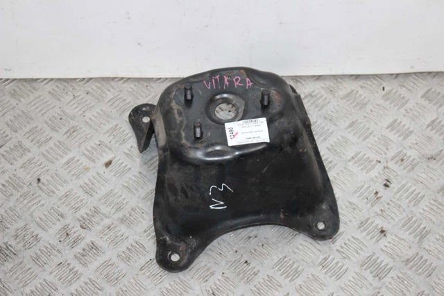 Кронштейн запаски 8396165J00 SUZUKI