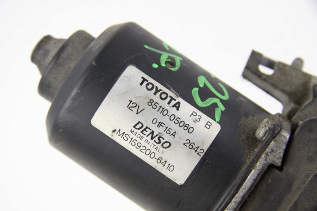 Мотор стеклоочищувача 8511005060 TOYOTA