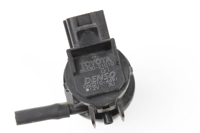 Насос електроомивача 8533021010 TOYOTA