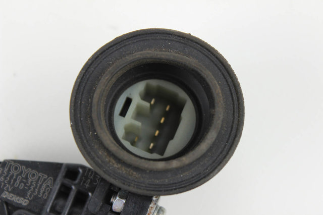 Привід ліфта задній 85710AE010 TOYOTA