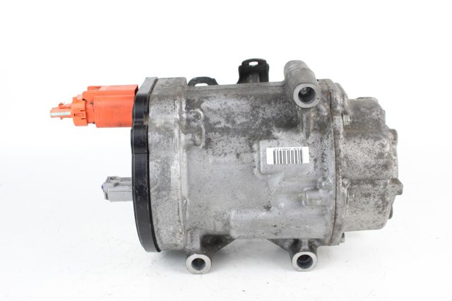 Компресор кліматичної установки Toyota Prius