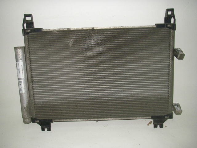 Радіатор охолодження кондиціонера Тойота Яріс