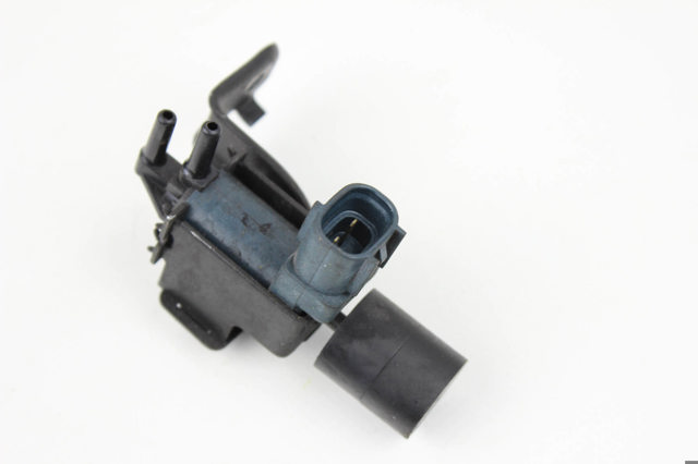 Датчик тиску повітря Тойота Рав 4 3