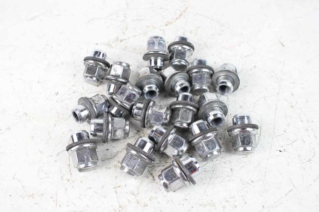 Гайка колеса 9094201033 TOYOTA