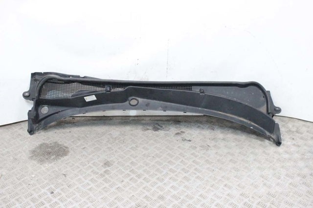Водостік лобового скла, жабо 91419SC011 SUBARU