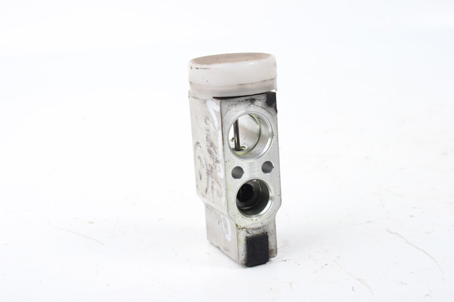 Клапан TRV, кондиціонера 9543164J80 SUZUKI