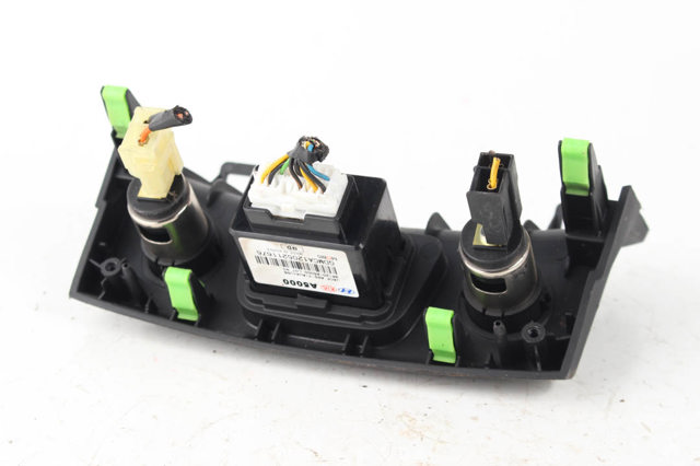 USB-розгалужувач 96120A5000 HYUNDAI