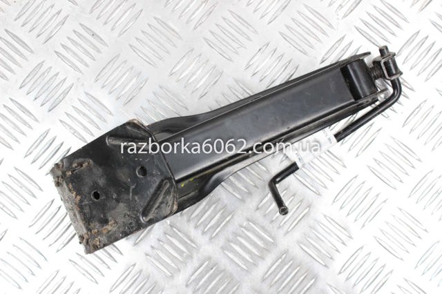 Домкрати 97032FG041 SUBARU