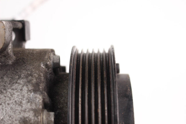 Компресор кондиціонера 977012W050 HYUNDAI