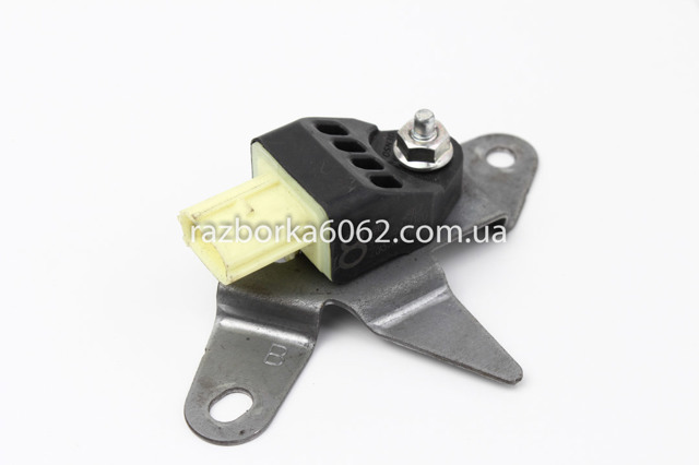 Датчик Ейрбег передній 98235AG070 SUBARU