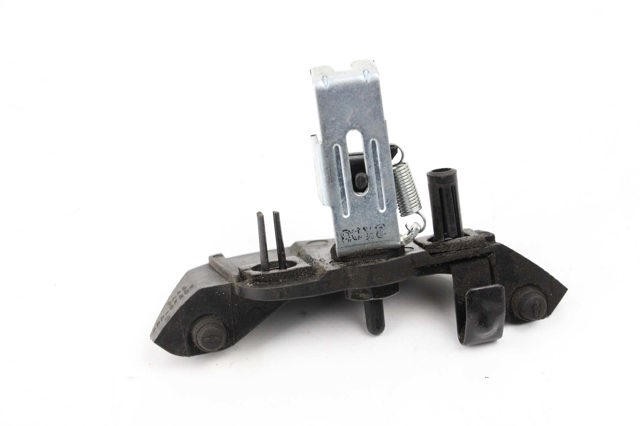 Замок відкривання лючка бензобаку B09556890F MAZDA