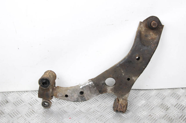 Поперечний важіль B45G34350E MAZDA