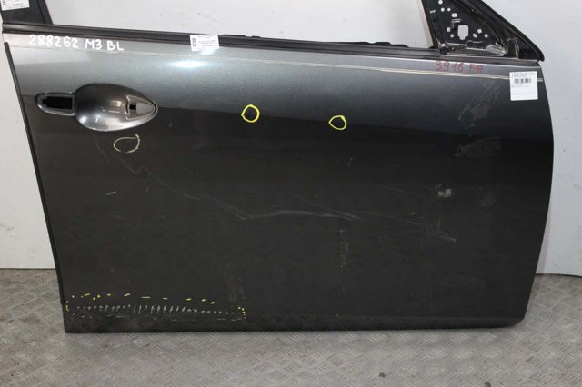 Пасажирські передні двері BBY45802XF MAZDA