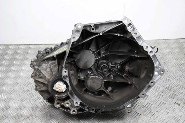 Механічна трансмісія D60403000 MAZDA