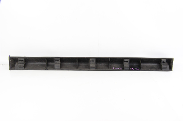 Молдинг задніх лівих дверей, нижній EG2151RD0D MAZDA