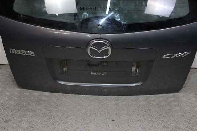 Задні двері багажника EGY16202XB MAZDA