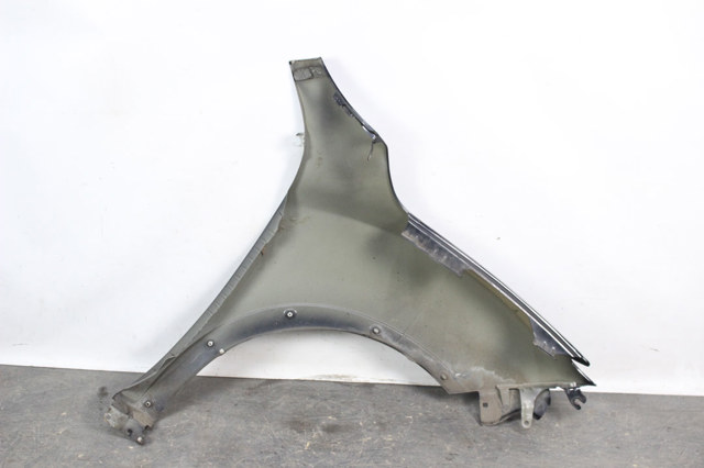 Переднє ліве крило F3101BV8MA NISSAN