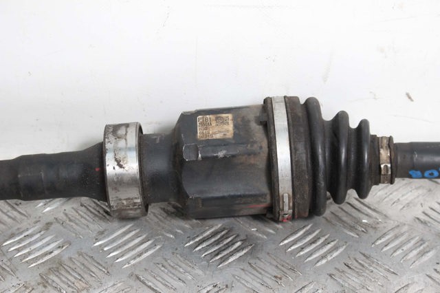 Піввісь передня, права FTB12550XA MAZDA