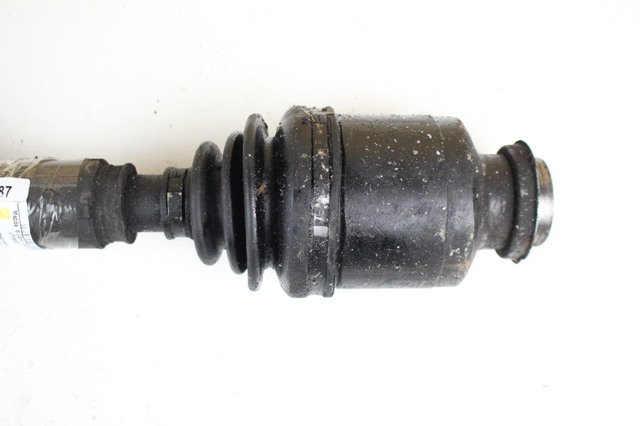 Привід передній правий GD782550XB MAZDA