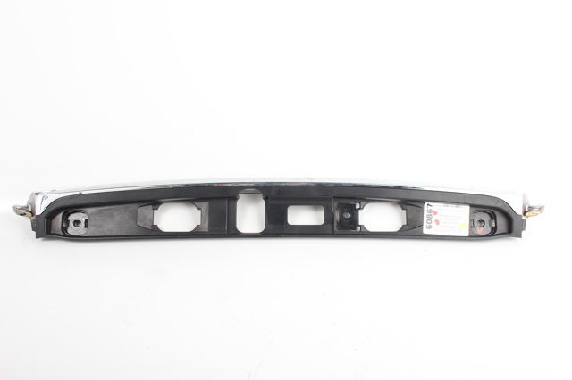 Молдинг кришки багажника GHK150852 MAZDA