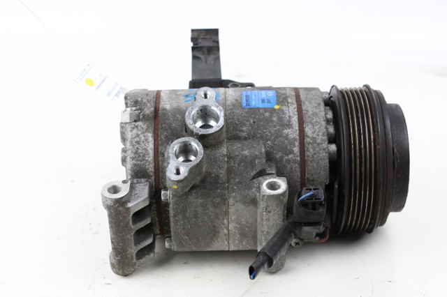 Компресор холодоагенту GHT661450 MAZDA