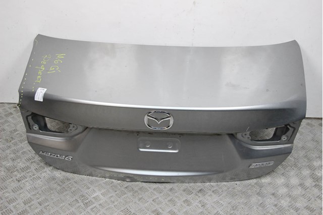 Кришка багажника дефект GHY05261X
