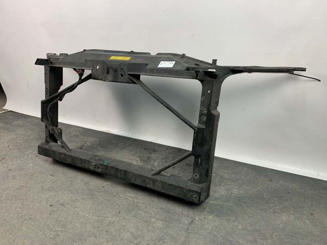 Кронштейн для радіатора GJ6A53110D MAZDA