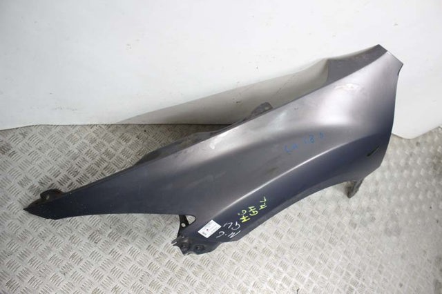 Бічна частина передня ліва GS1D52210B MAZDA