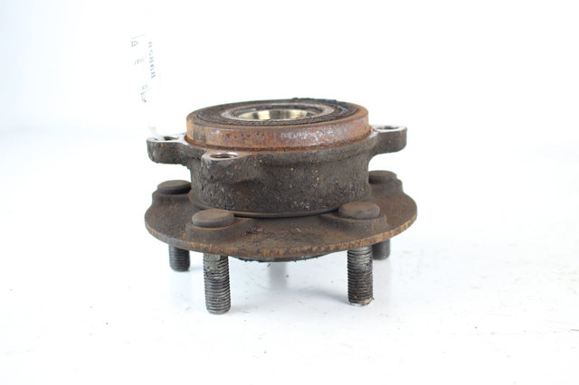 Підшипник в зборі з маточиною передній KD353304XD MAZDA
