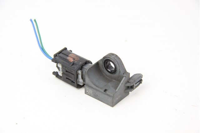 Датчик Ейрбег передній KD4557K1X MAZDA