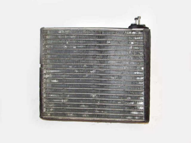 Охолоджувач повітря MN121022 MITSUBISHI