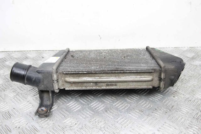 Радіатор інтеркулера MN135001 MITSUBISHI