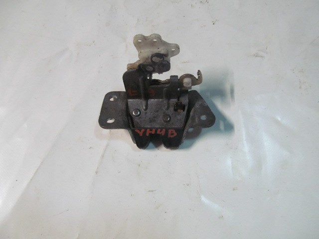 Замок кришки багажника/задньої  3/5-ї двері, задній MN169642 MITSUBISHI