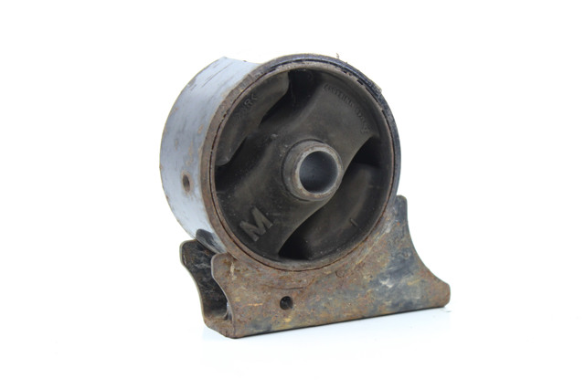 Подушка двигуна передня MN184355 MITSUBISHI