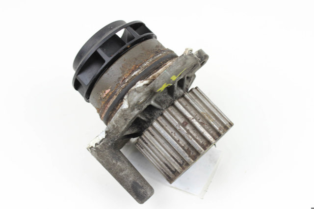 Насос охолоджуючої рідини MN980134 MITSUBISHI