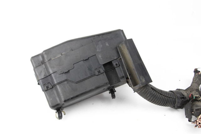 Корпус запобіжників MR459985 MITSUBISHI